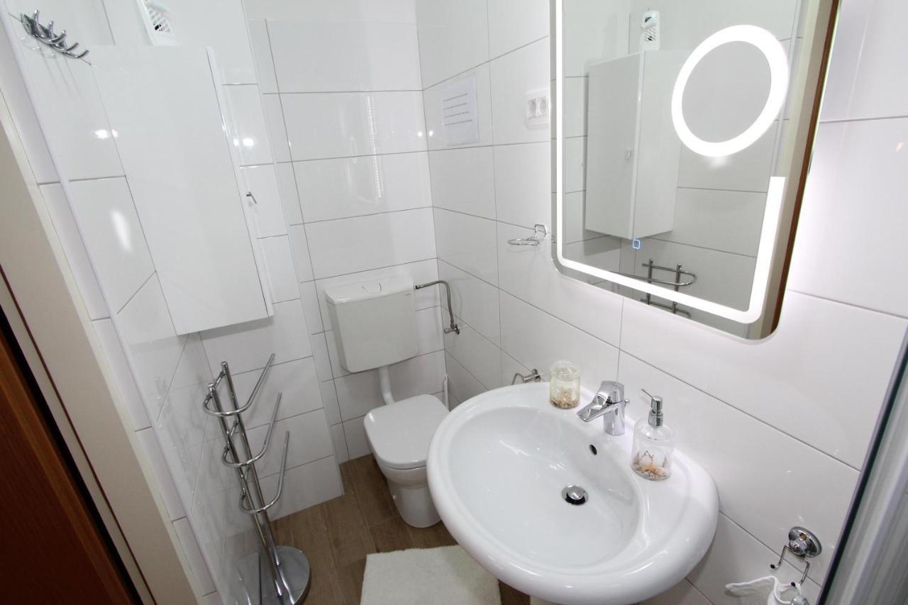 Room Roma Rovinj Exterior foto